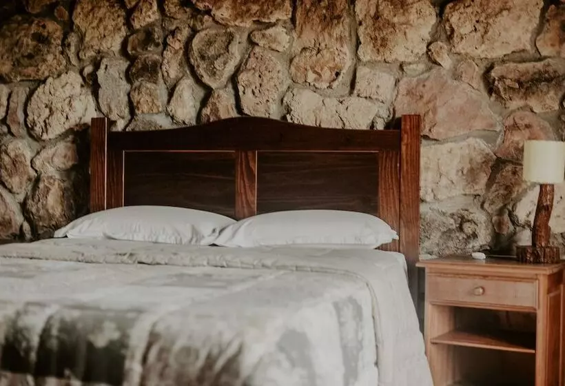 هتل Estancia Ninette