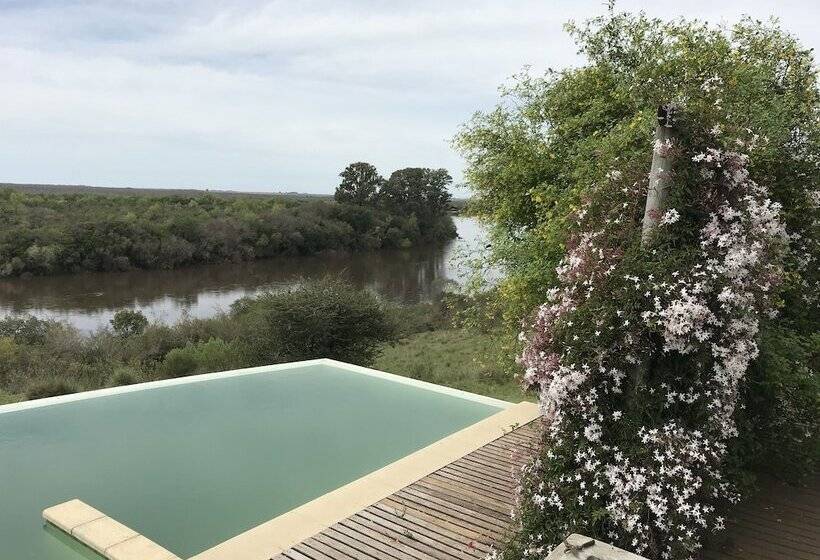 בית מלון כפרי Estancia Ninette