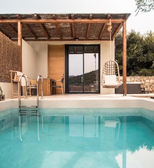 هتل Monastery Estate Retreat