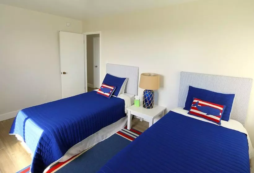 Hotelli Point Arena Lighthouse