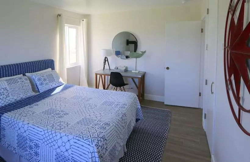 Hotelli Point Arena Lighthouse