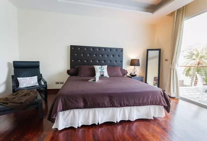 Kyerra Villa By Lofty