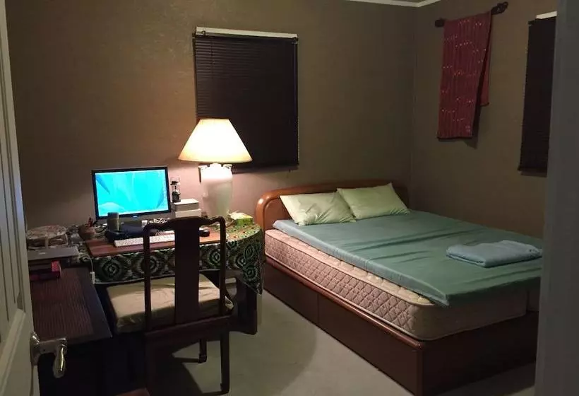 Lazybones House