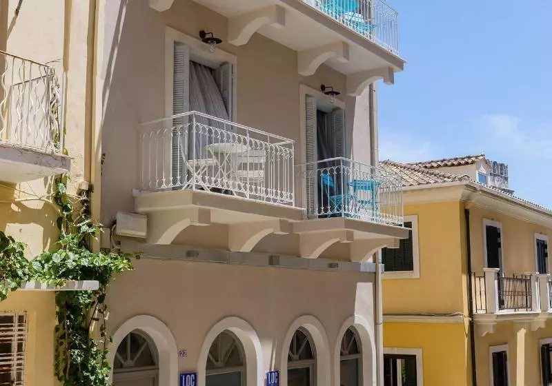 Annunziata Urban Den By Loc Hospitality