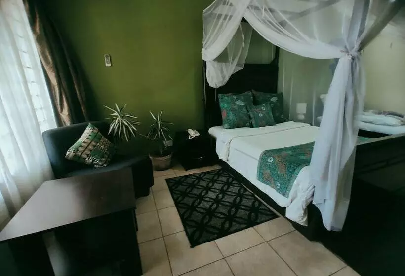 پانسیون Sheila's Lodge