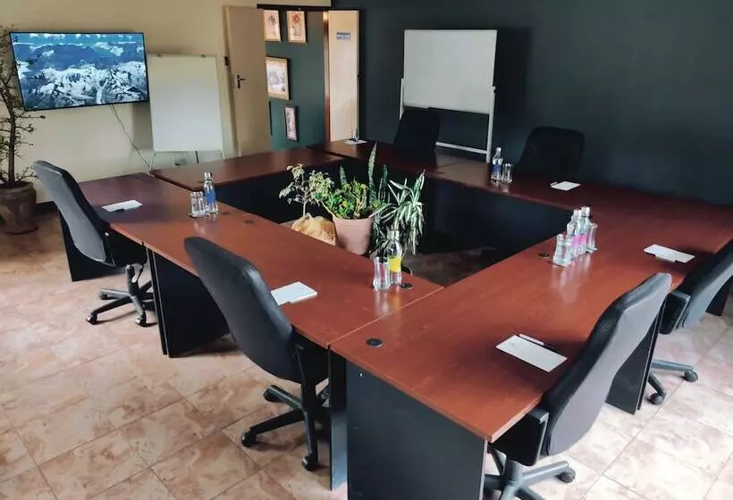 پانسیون Sheila's Lodge