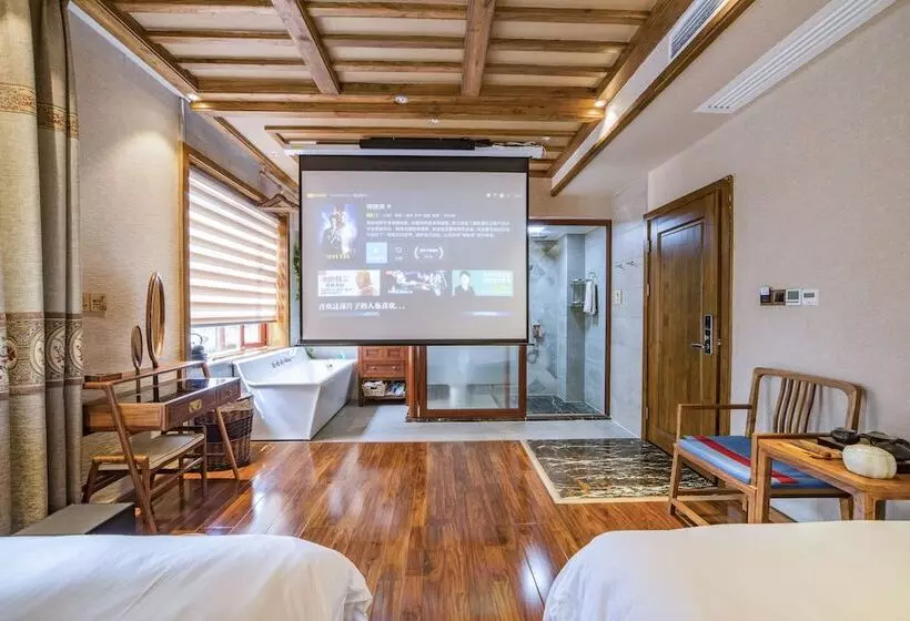 Riverside Boutique Inn