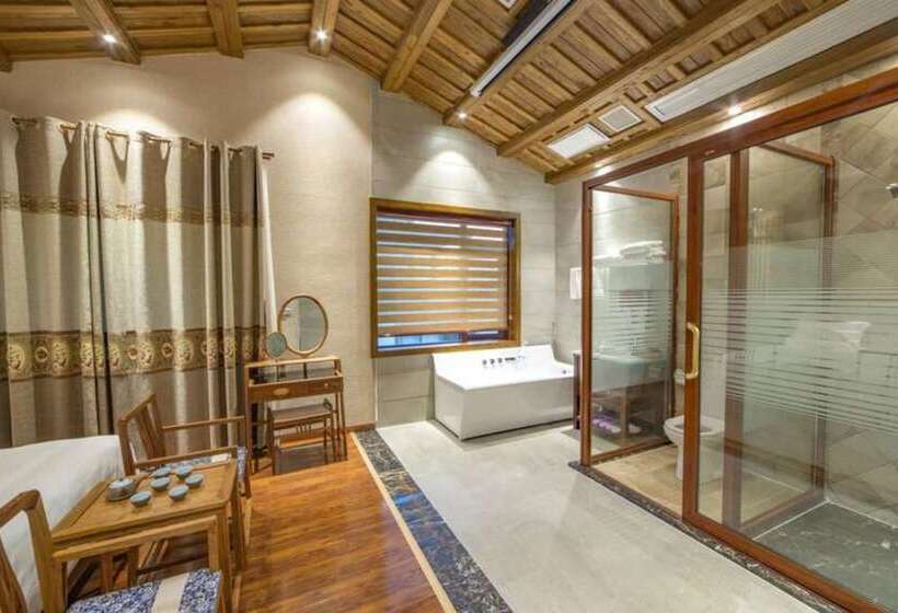 Riverside Boutique Inn