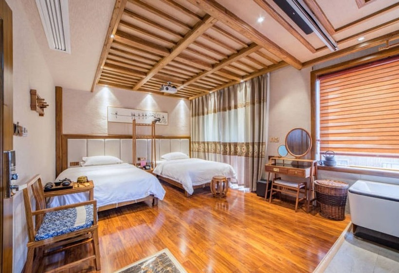 Riverside Boutique Inn