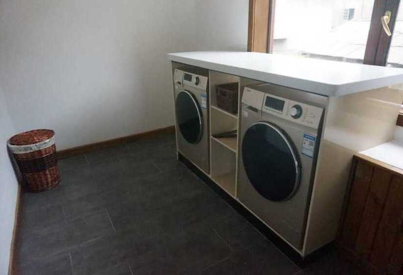 Riverside Boutique Inn