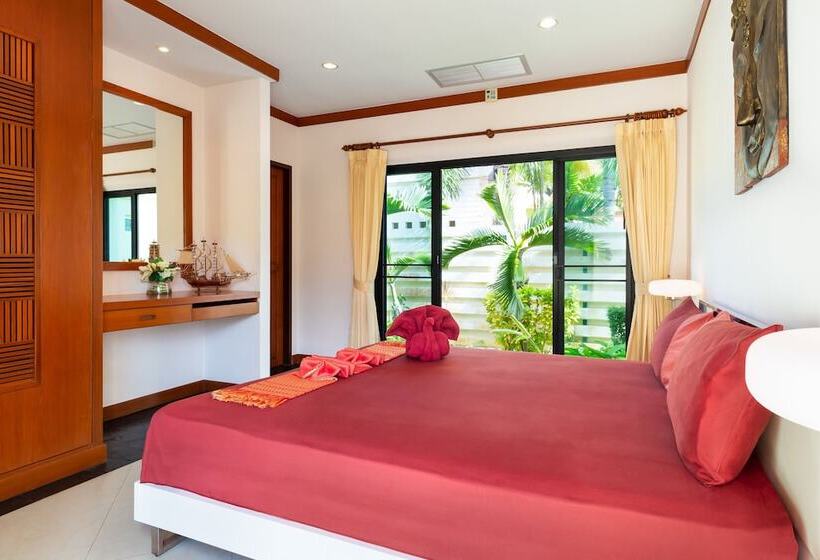 Boutique 3br Pool Villa Bianca Naiharn