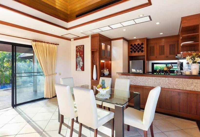 Boutique 3br Pool Villa Bianca Naiharn