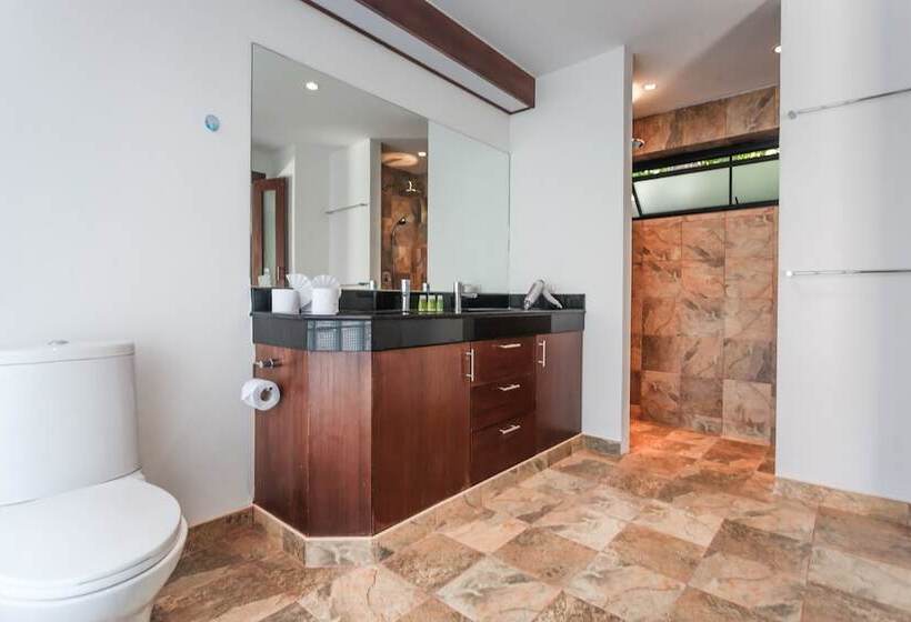 Villa Frangipani By Lofty