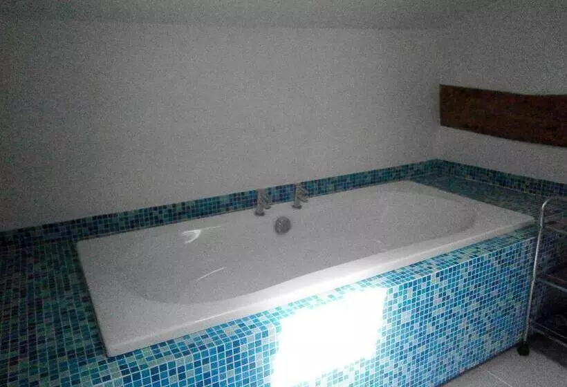 Aamiaismajoitus (B&B) Le Charhido