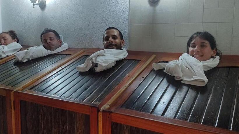 客栈 Isla De Baños Hosteria Y Spa