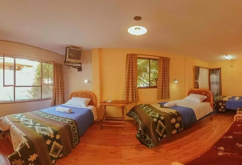 Hostelli Isla De Baños Hosteria Y Spa