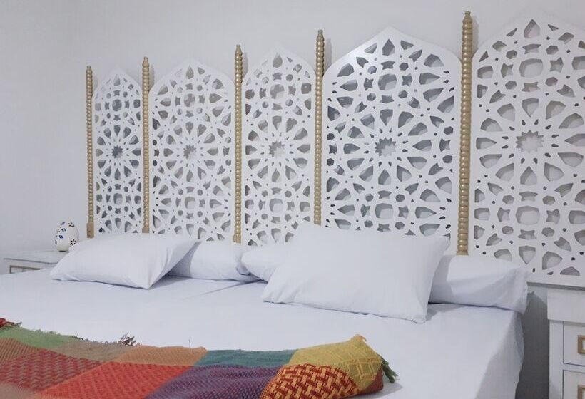 هتل Arabian Nights Pyramids Guesthouse