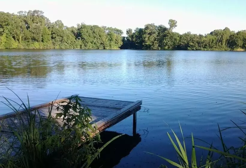هتل Camping De L'ile Blanc