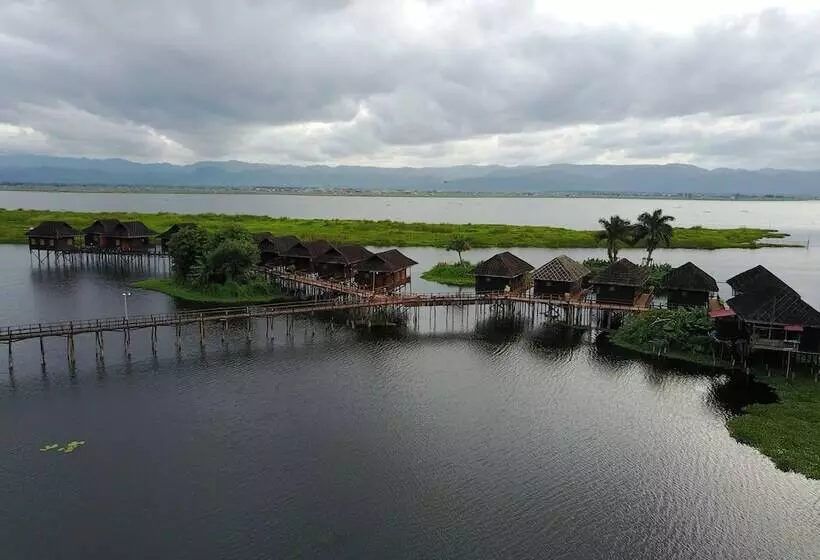 هتل Golden Island Cottages Thale U