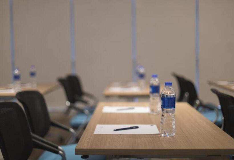 فندق Holiday Inn Express Liyang Huafu, An Ihg