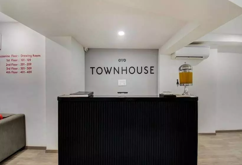 Hotelli Oyo Townhouse 066 Nagpur Station Ca Road