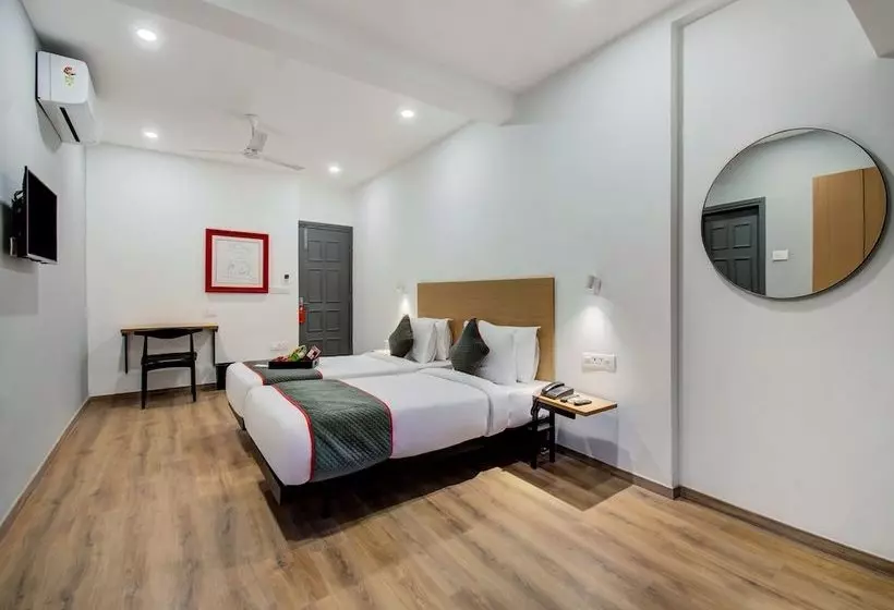 Hotelli Oyo Townhouse 066 Nagpur Station Ca Road