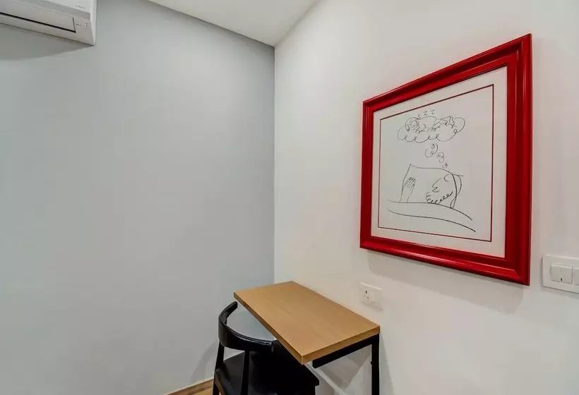 Hotelli Oyo Townhouse 066 Nagpur Station Ca Road