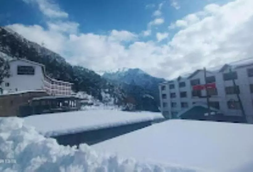 ホテル Patnitop Heights
