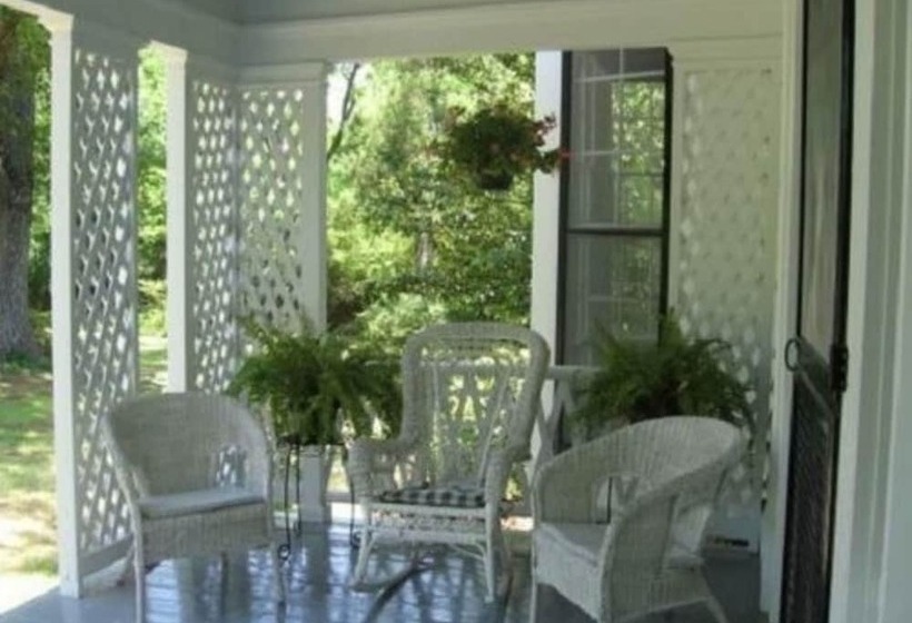 Oak Grove Bed And Breakfast