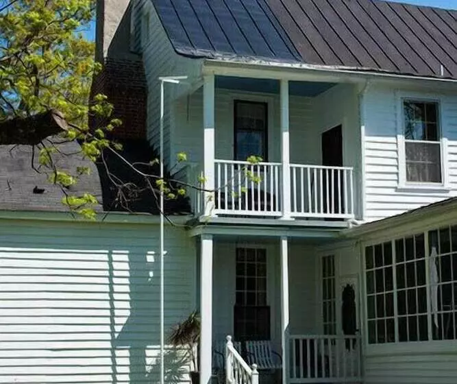 Oak Grove Bed And Breakfast