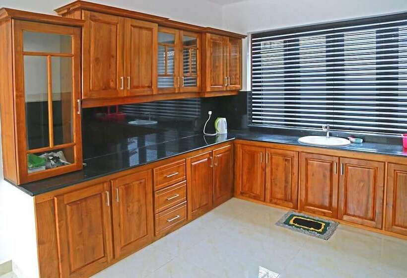 Pension (Hôtel basse catégorie) Gateway Lagoon