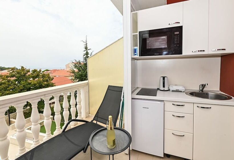 Pool Apartments Galeb