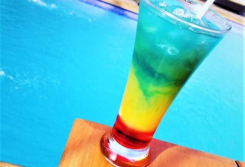 Rock Point Villas Vacations Rentals Sandy Bay, Roatan, Honduras.c.a