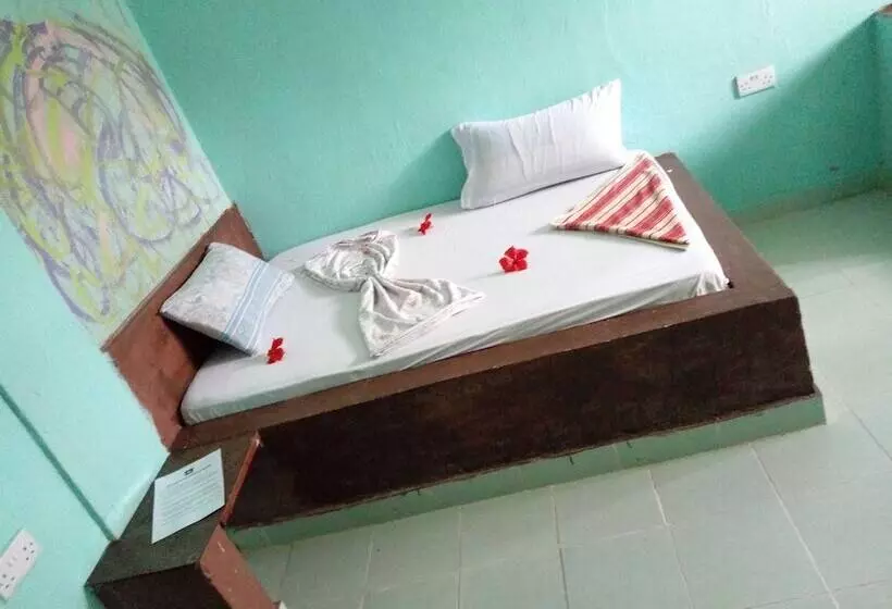تختخواب و صبحانه Amira S Roomz Zanzibar
