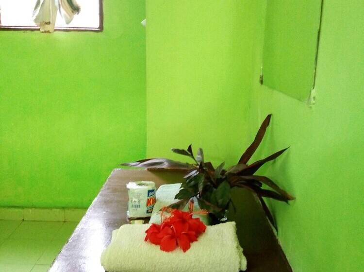 Bed and Breakfast Amira S Roomz Zanzibar