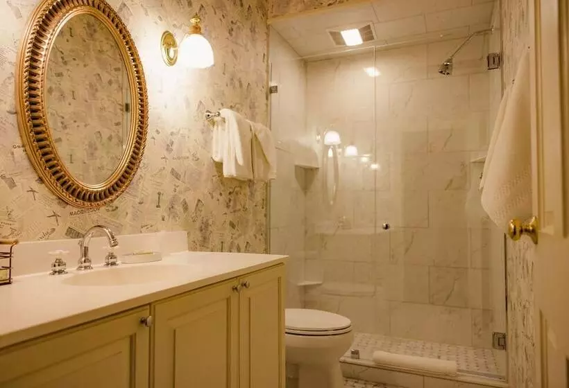 ベッドアンドブレックファースト Oakmont Inn