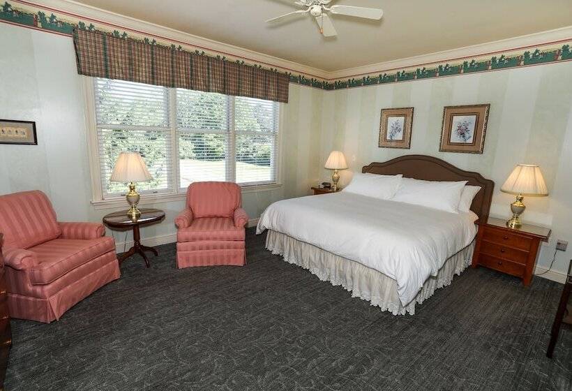 住宿加早餐  Oakmont Inn