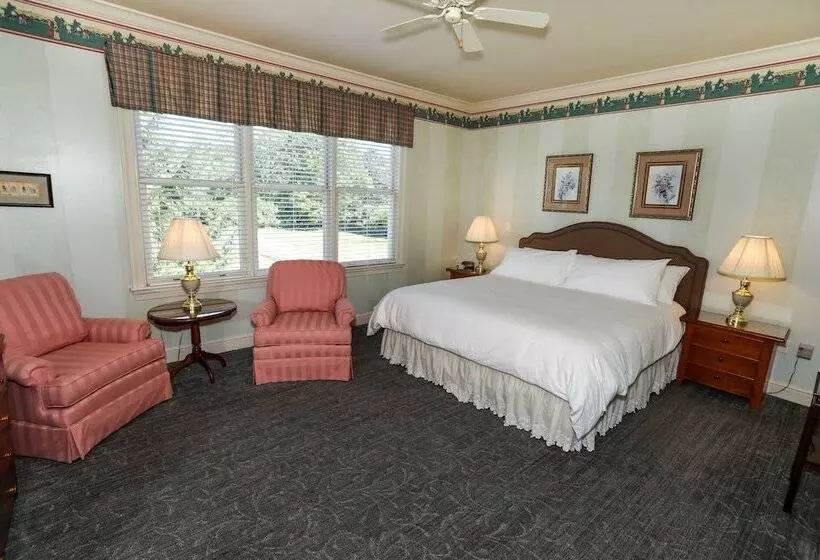 ベッドアンドブレックファースト Oakmont Inn