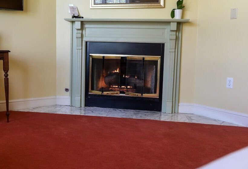 住宿加早餐  Oakmont Inn