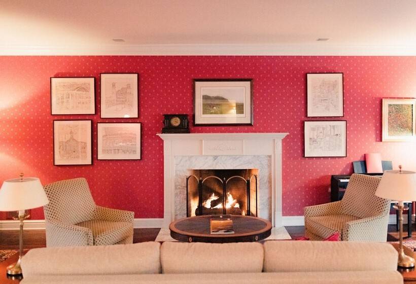 住宿加早餐  Oakmont Inn