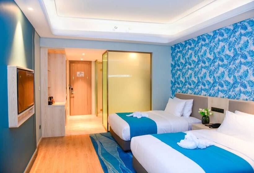 Emerald Bay Hotel Fuxian Lake