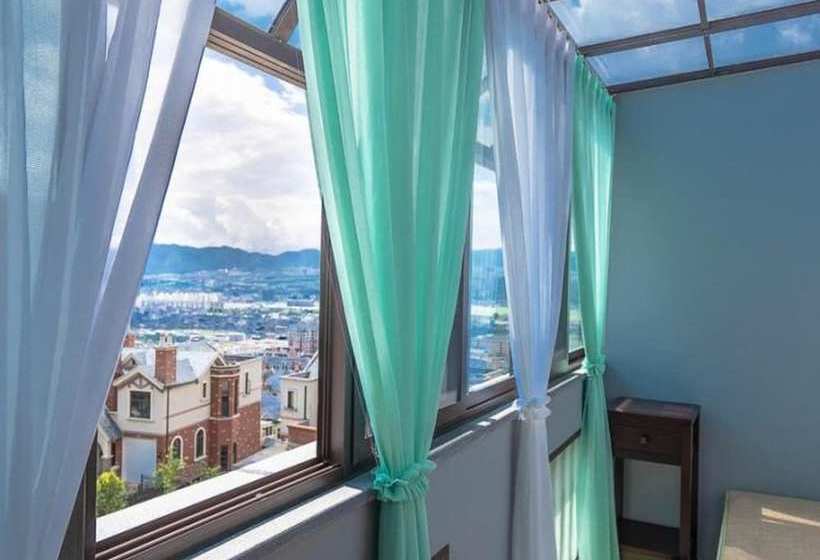 Floral Hotel Tengchong Yishuli Hotspring