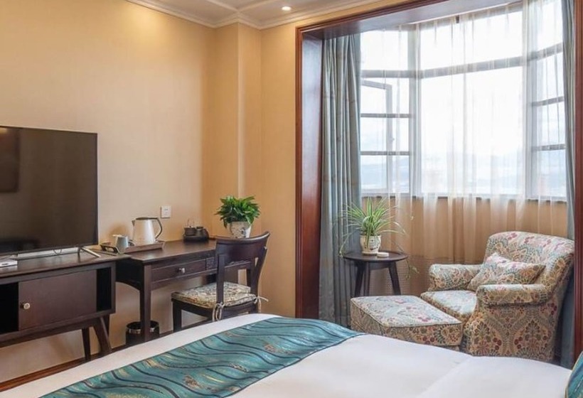 Floral Hotel Tengchong Yishuli Hotspring