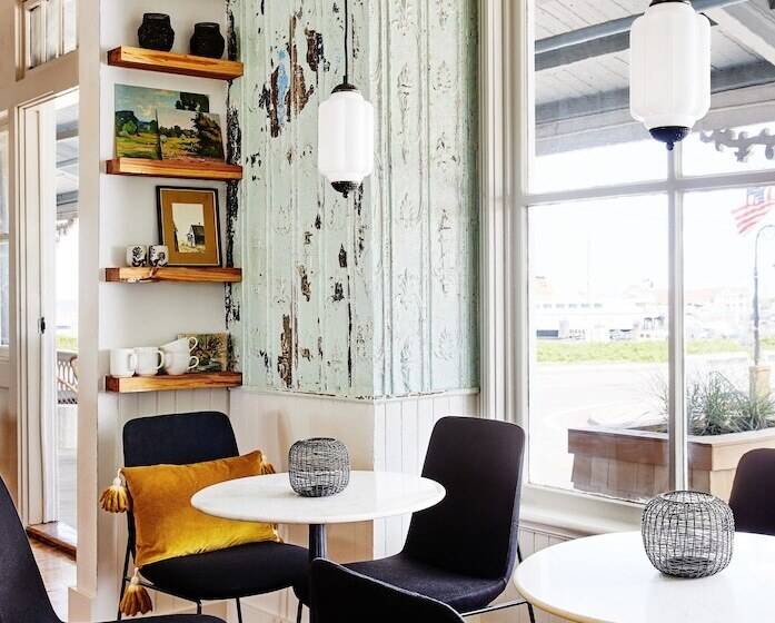 فندق Block Island Beach House