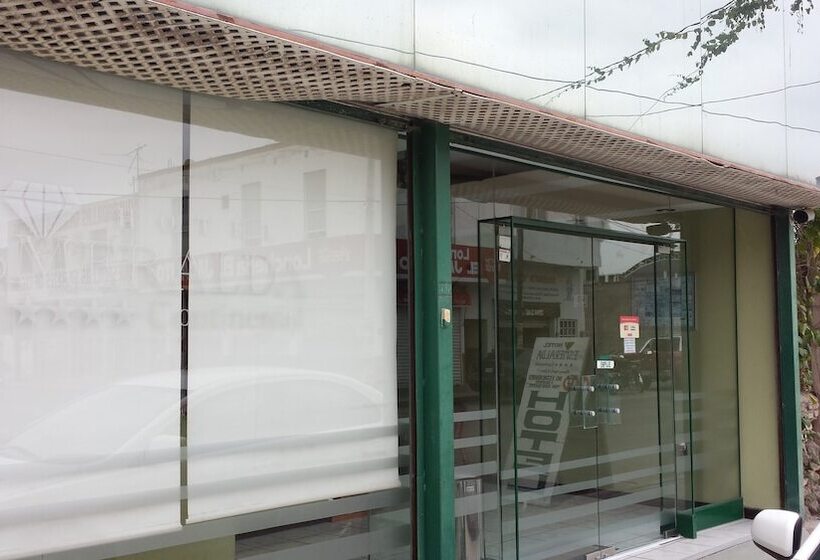 Отель Esmeralda