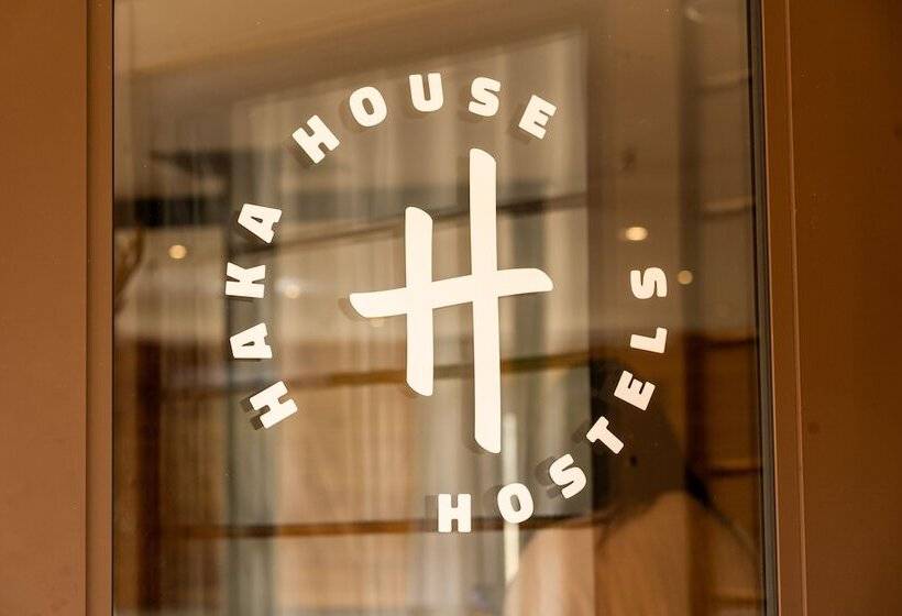 ユースホステル Haka House Aoraki Mt Cook