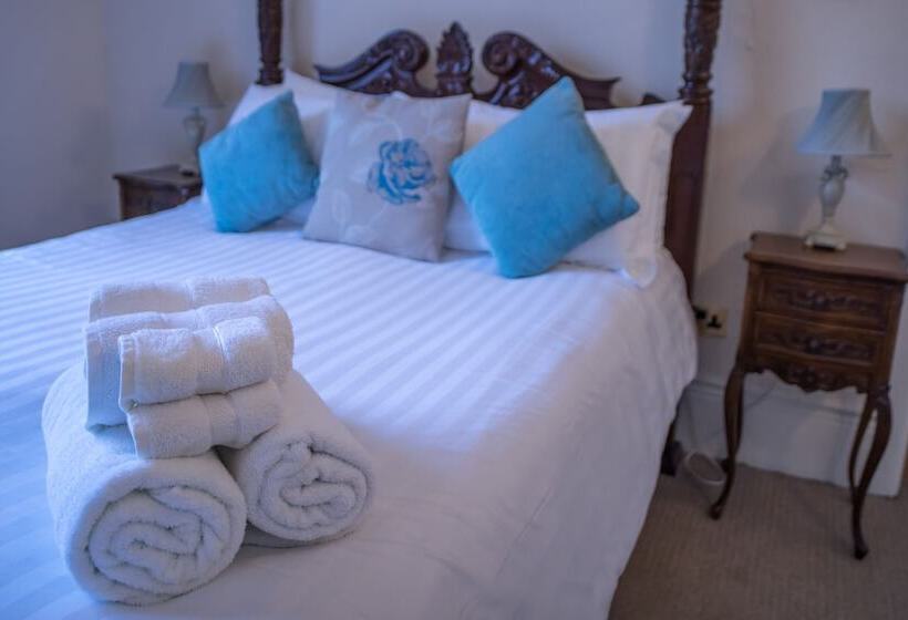 Хостел Peak Hotel Castleton