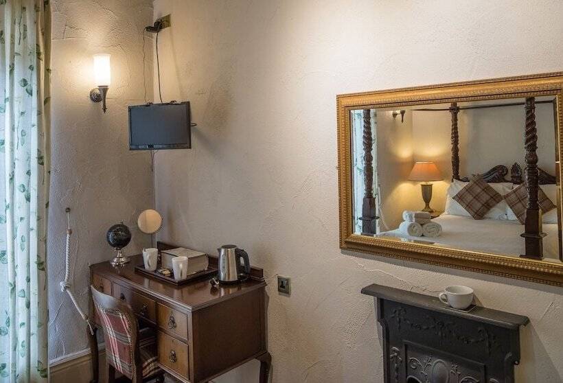 Хостел Peak Hotel Castleton