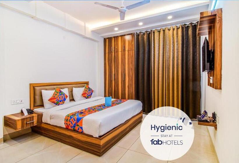 Fabhotel Kiara