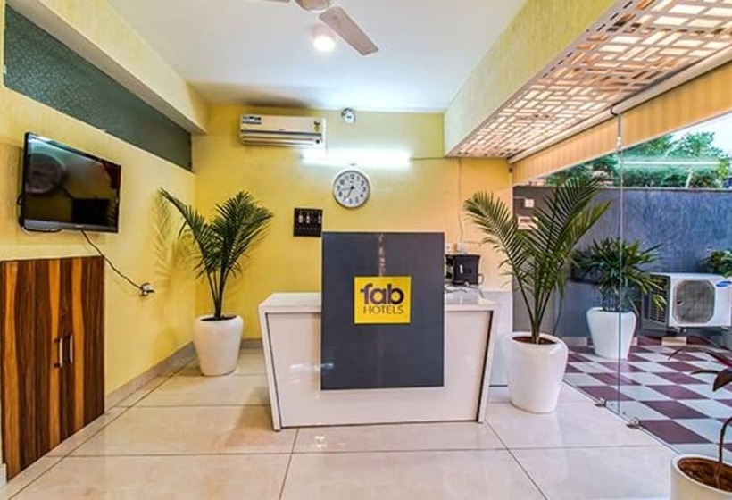 Fabhotel Kiara